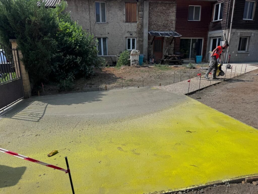 Application du désactivant sur le béton frais