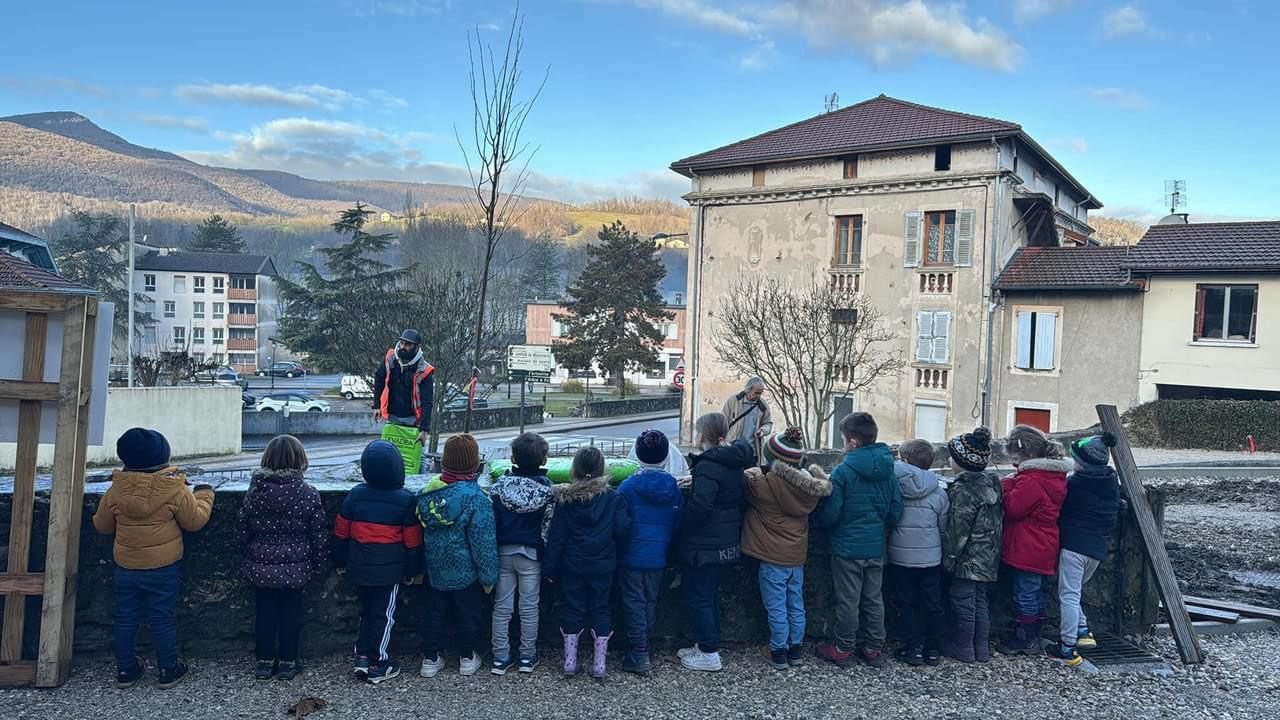 La cour de l'école Jeanne d'Arc